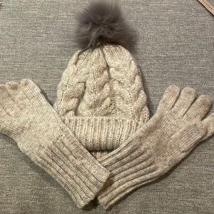 Women’s  fuzzy beanie with Pom and matching mittens